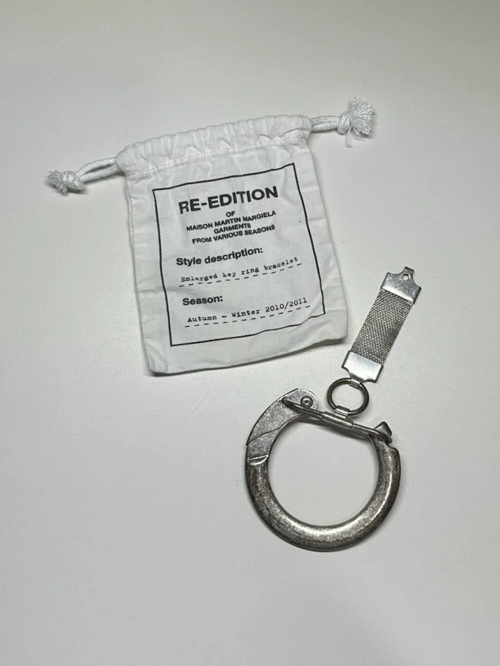 RARE MAISON MARGIELA H&M ENLARGED KEY RING BRACELET